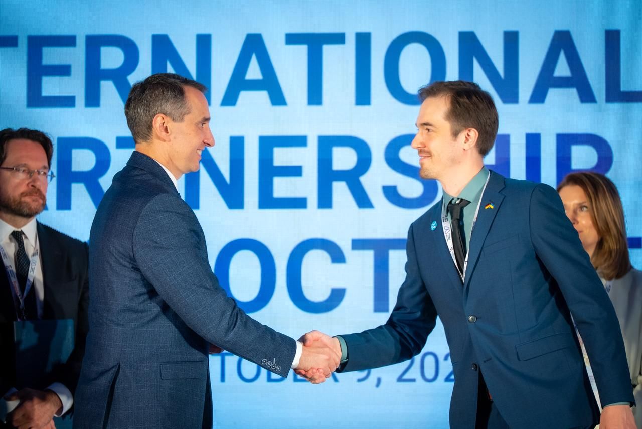 https://moz.gov.ua/img/e6c53d38-906d-4ea2-a491-9c752d49d2d4/img-20251009-wa0039.jpg?fm=jpg&q=80&fit=max&crop=1280%2C855%2C0%2C0