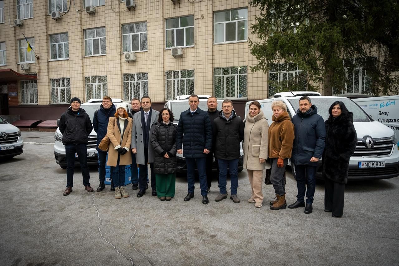 https://moz.gov.ua/img/ebb0b4a5-0886-4036-9b6d-1782ce941b17/-whatsapp-2024-12-23-114444-99363314.jpg?fm=jpg&q=80&fit=max&crop=1280%2C855%2C0%2C0