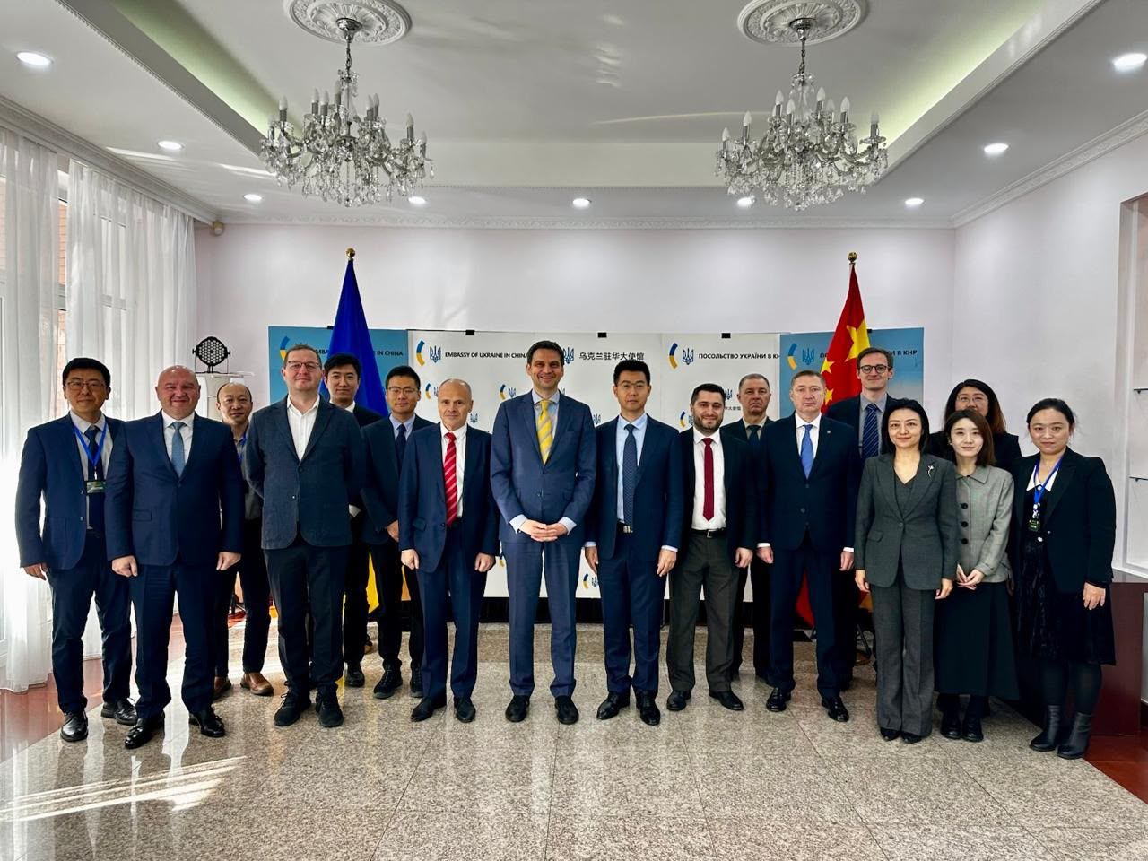 https://moz.gov.ua/img/f588c3a0-d52b-41fb-88a8-46af8c1d8f8f/whatsapp-image-2026-10-26-at-1733491.jpeg?fm=jpg&q=80&fit=max&crop=1280%2C960%2C0%2C0