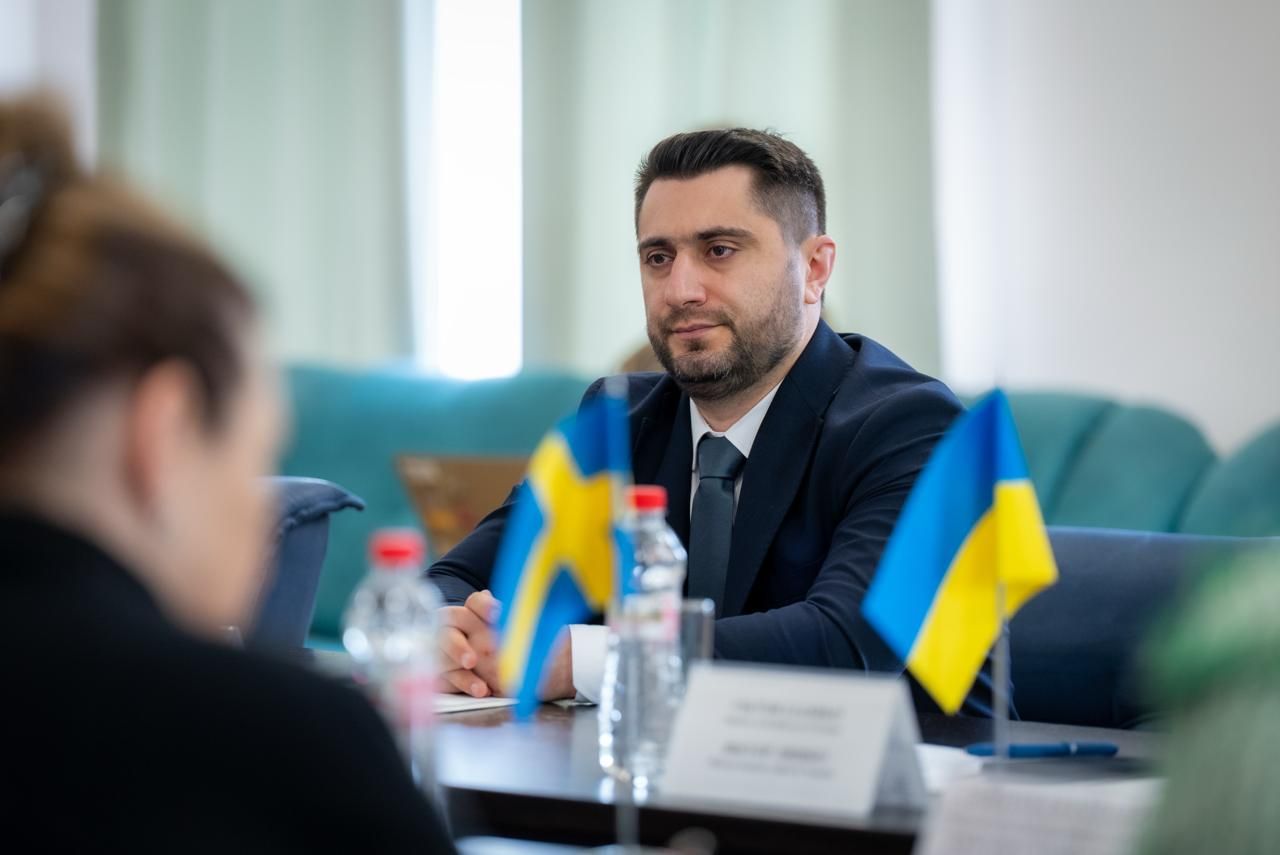 https://moz.gov.ua/img/f609d5e5-17d1-42c2-9a57-ce98e6c13dfd/whatsapp-image-2026-09-24-at-103836-2.jpeg?fm=jpg&q=80&fit=max&crop=1280%2C855%2C0%2C0