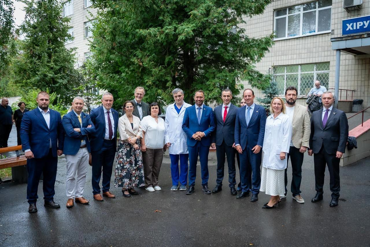https://moz.gov.ua/img/f74874f9-d7e3-4a16-9ec1-fd184460debd/777868131-1675675456851932-7742643266066394914-n.png?fm=jpg&q=80&fit=max&crop=1280%2C855%2C0%2C0