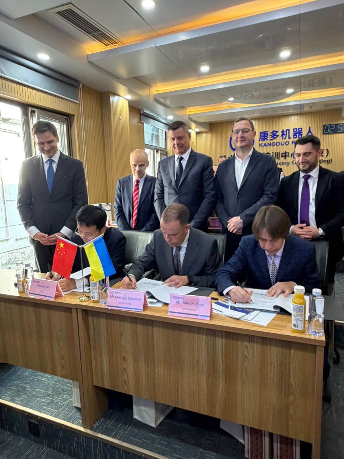 https://moz.gov.ua/img/f81183e9-94d9-42b8-b4dd-1e79037ea700/whatsapp-image-2026-10-26-at-1733492.jpeg?fm=jpg&q=80&fit=max&crop=1200%2C1600%2C0%2C0