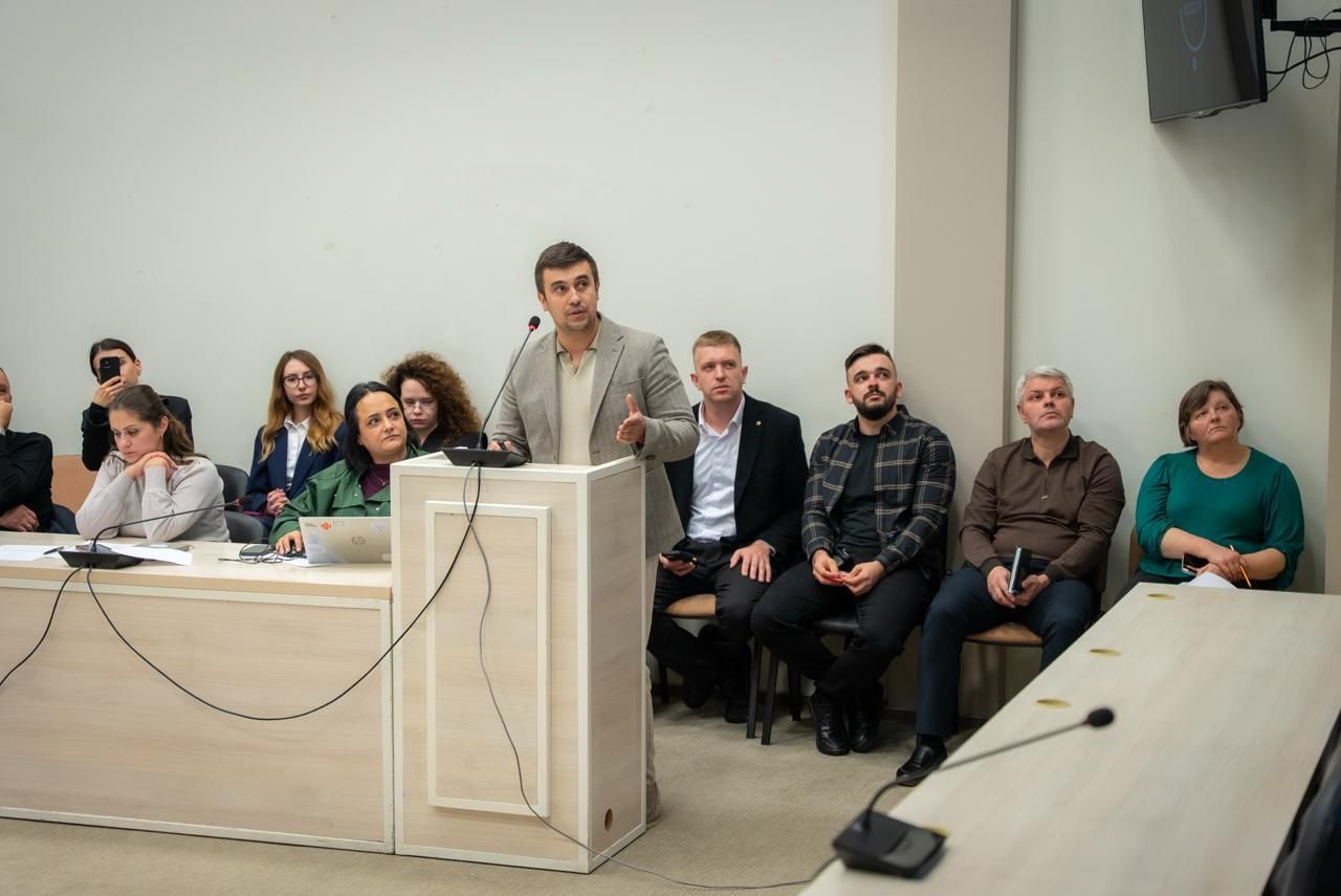 https://moz.gov.ua/img/f9f4cc33-fe00-4d69-9caf-511d7217b2d5/2010-8.jpeg?fm=jpg&q=80&fit=max&crop=1280%2C855%2C0%2C0