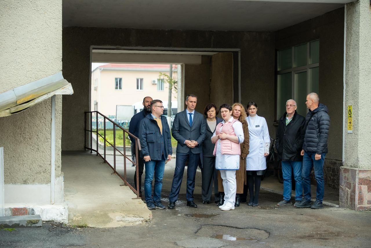 https://moz.gov.ua/img/fd77e1c2-efda-4830-83be-def6e02e76bc/whatsapp-image-2025-10-03-at-162107.jpeg?fm=jpg&q=80&fit=max&crop=1280%2C855%2C0%2C0