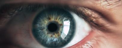 Хвороба “сухого ока”: причини та профілактика